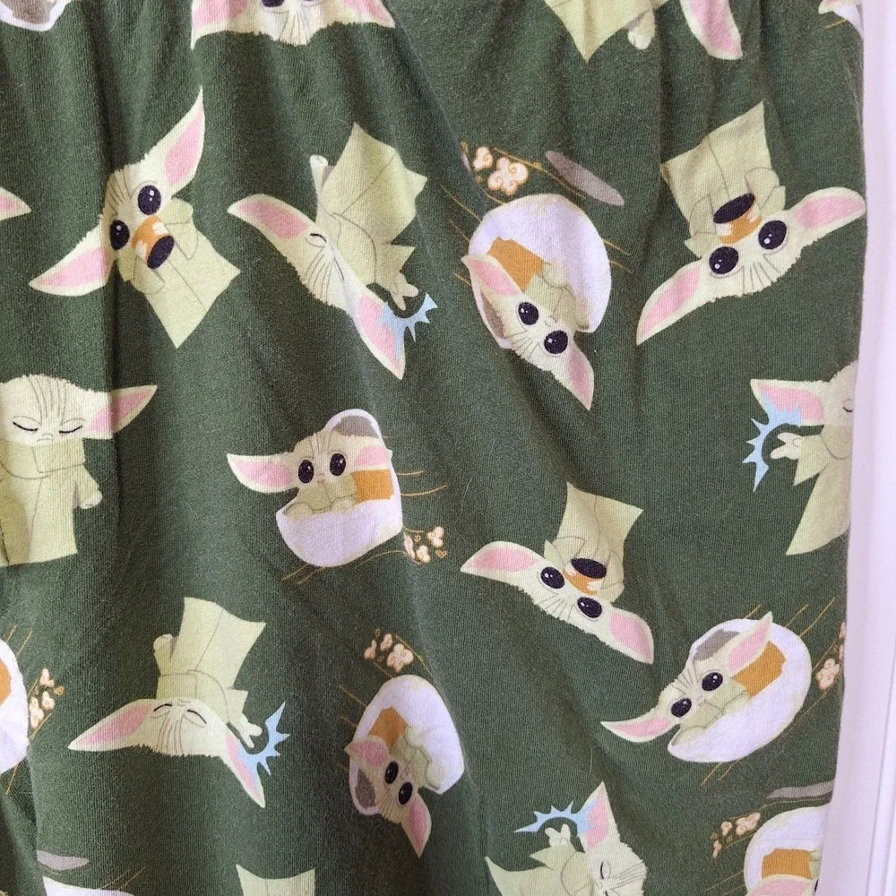 Hot Topic Star Wars‎ The Mandalorian The Child Lounge Pajama Pants Womens Plus 5